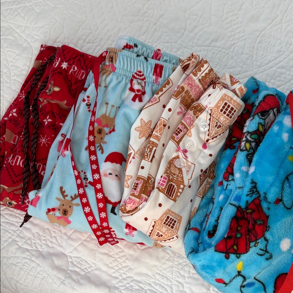 Bundle - 4 pairs of Christmas lounge Pants